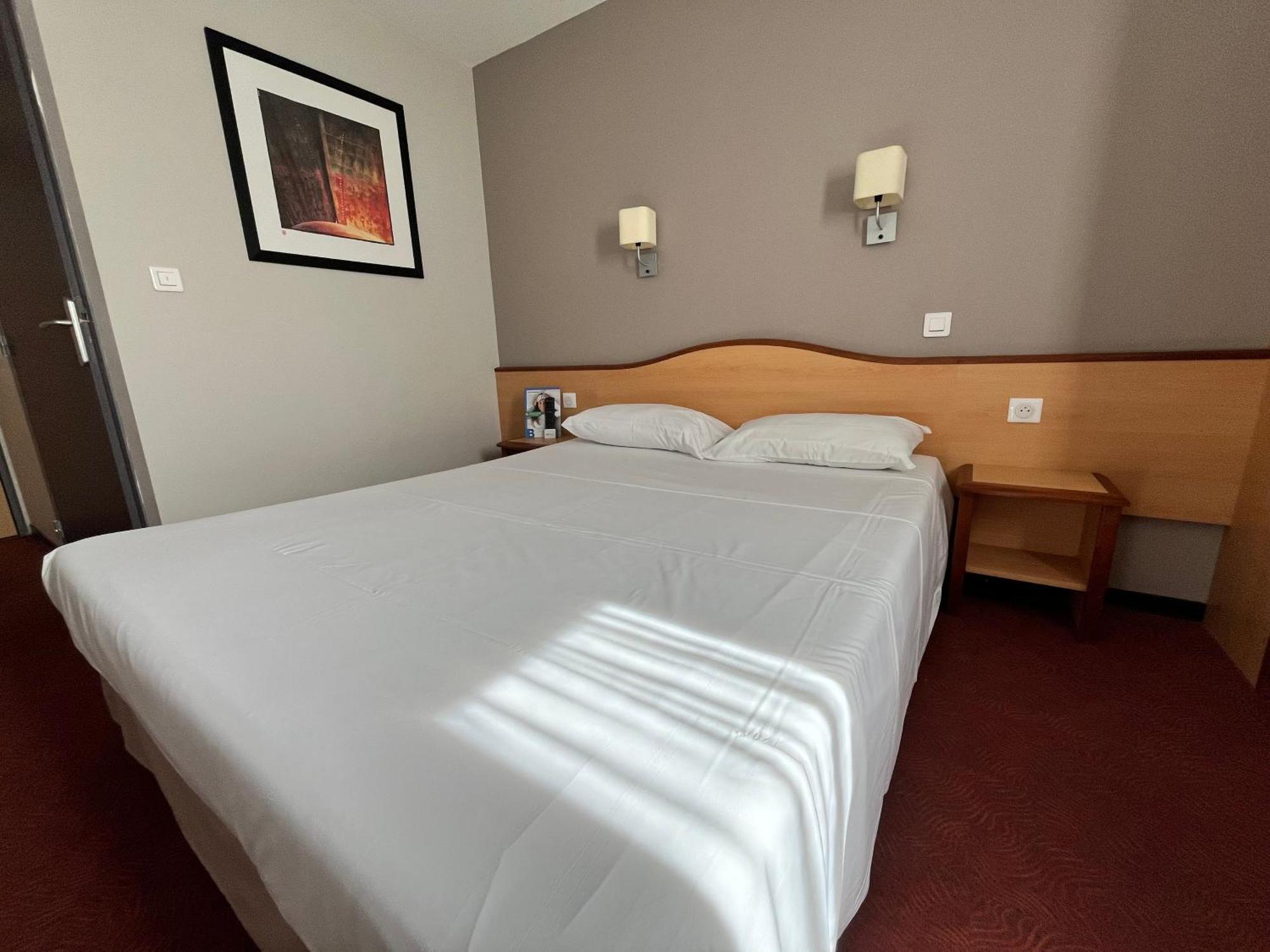 Brit Hotel Confort 몽토방 외부 사진